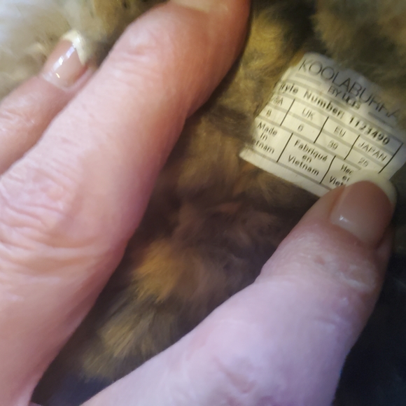 Koolaburra Slides VGUC Size 8 - Picture 7 of 9